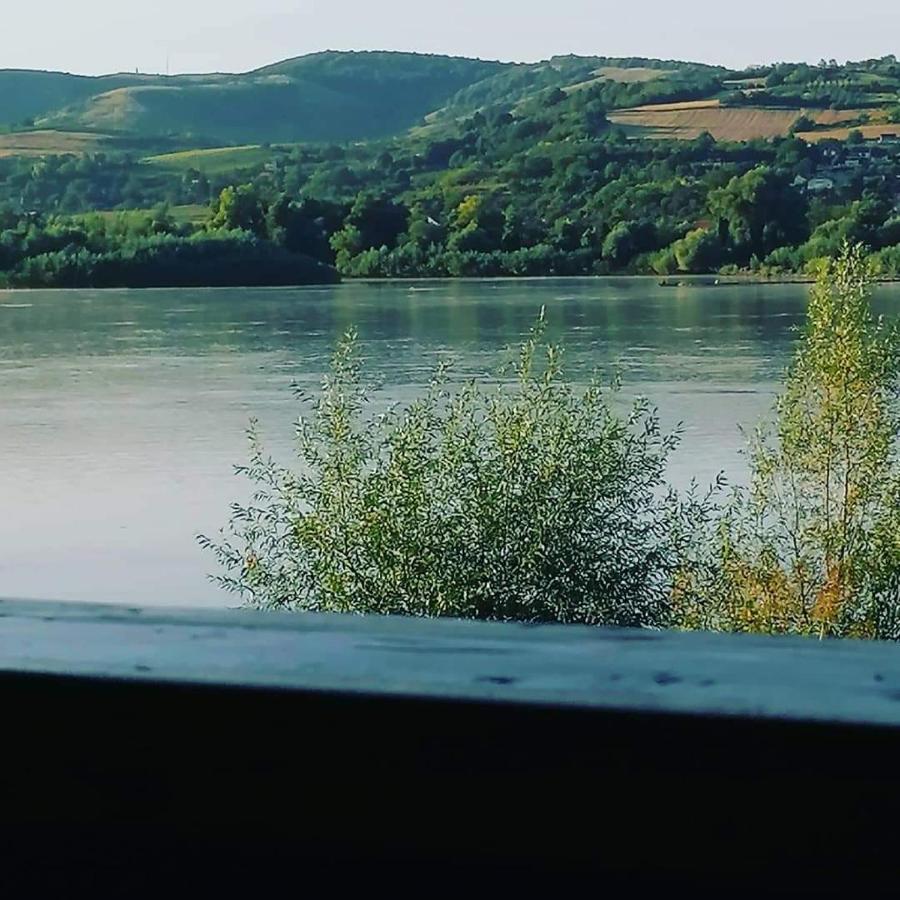 Captain'S House By The Danube River Cerevic Esterno foto