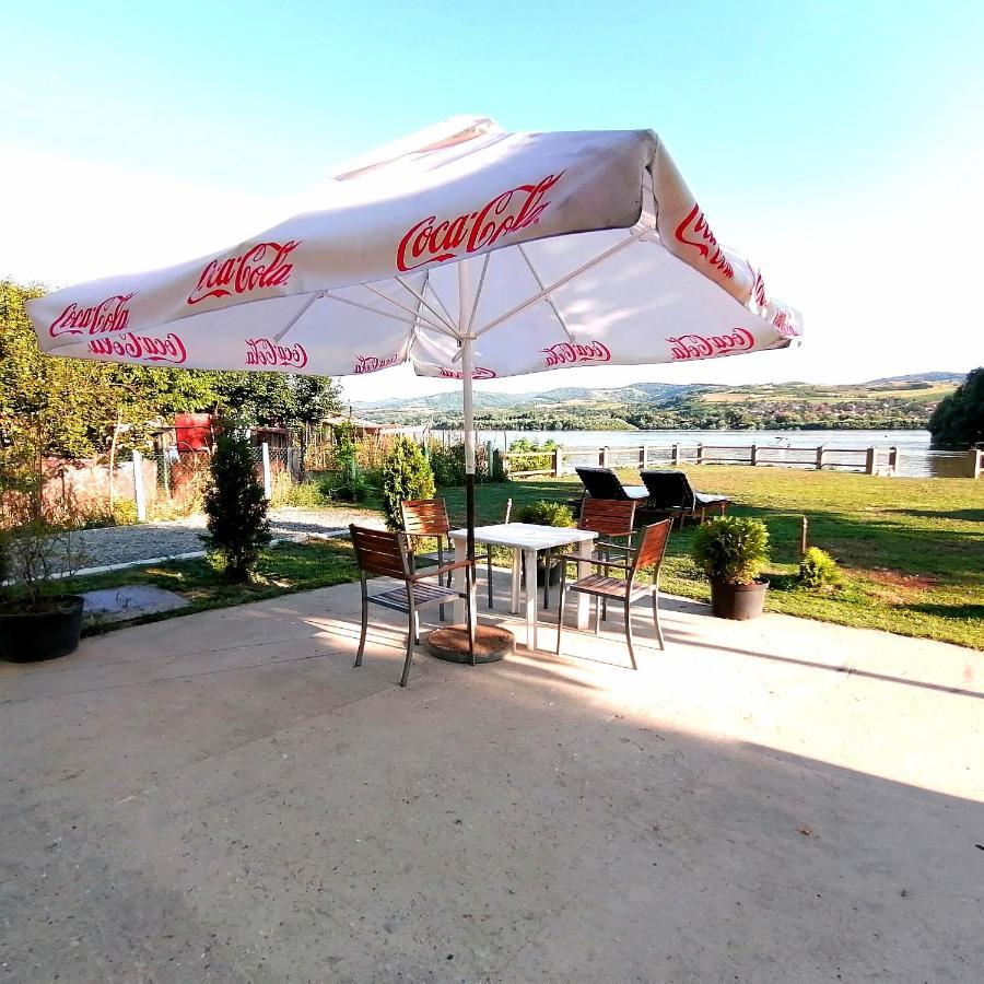 Captain'S House By The Danube River Cerevic Esterno foto