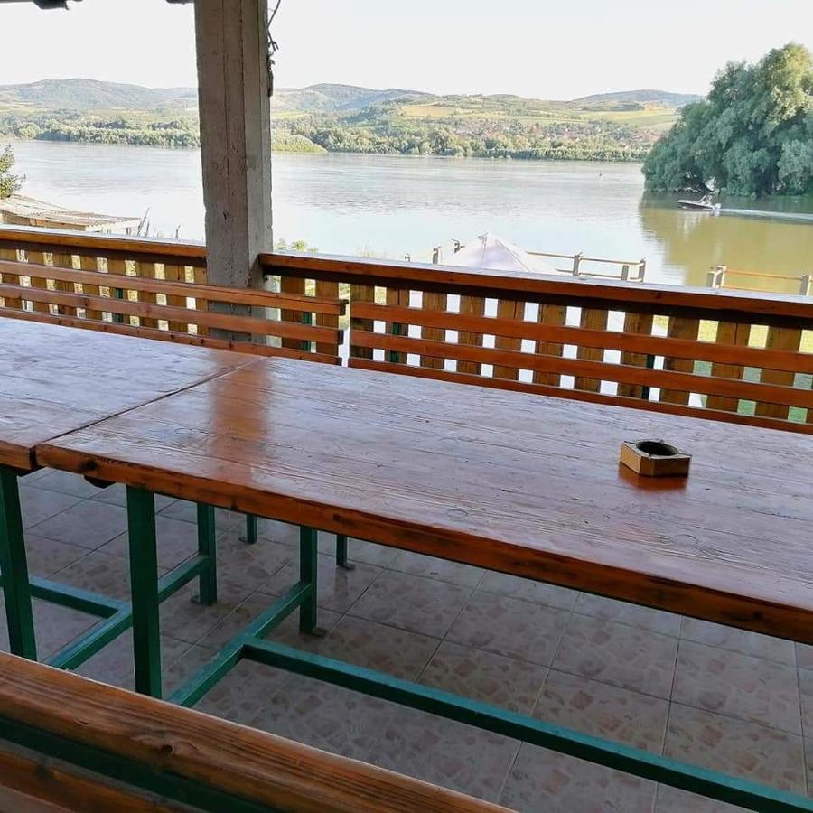 Captain'S House By The Danube River Cerevic Esterno foto